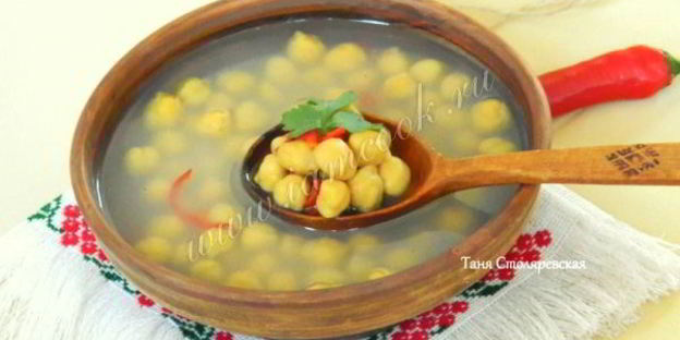 нутовый суп на курином бульоне