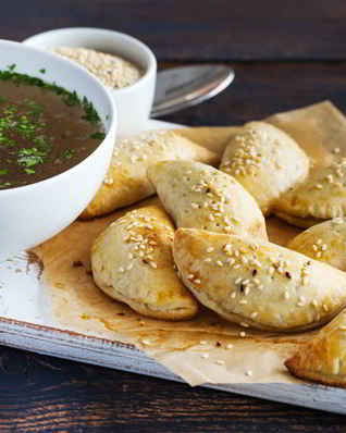 Пирожки с мясом к бульону