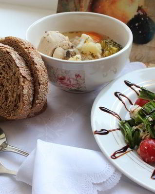 Суп из черемши на курином бульоне