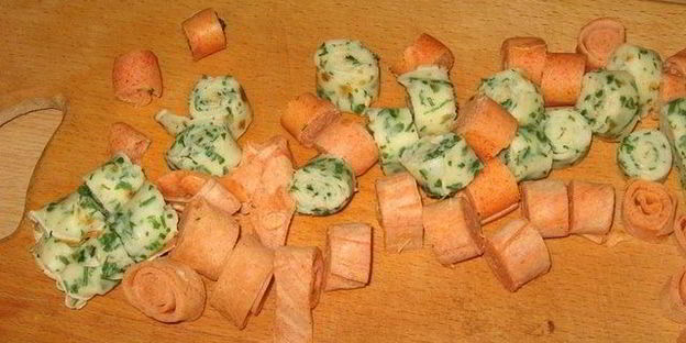 суп панадель — бульон с блинчиками