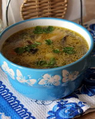 Суп с шампиньонами и фарфалле на курином бульоне