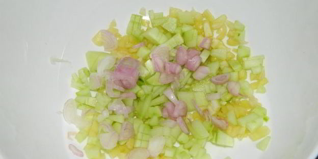 арбузный гаспачо в ледяной тарелке