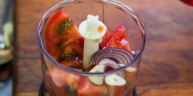 гаспачо с крабовыми палочками