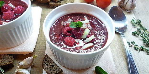 вишнево-малиновый гаспачо