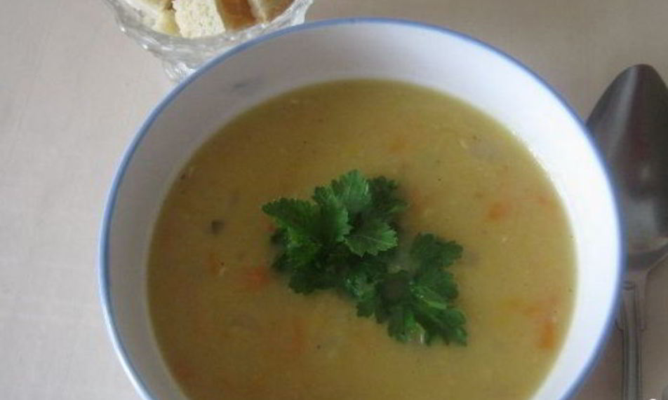 Рецепт горохового супа на косточке