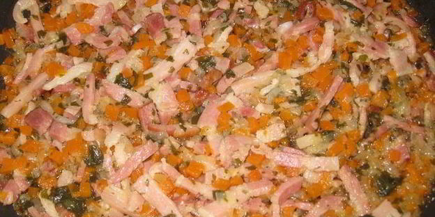 гороховый суп с грудинкой