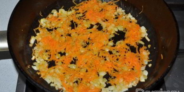 гороховый суп с колбасой