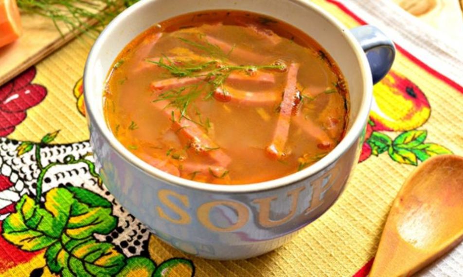 Рецепт горохового супа с копченой колбасой и зеленью