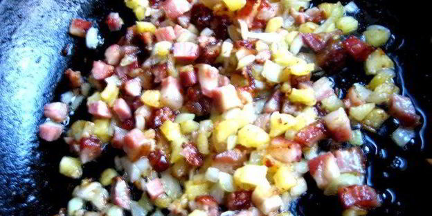 гороховый суп с копченостями и тыквой