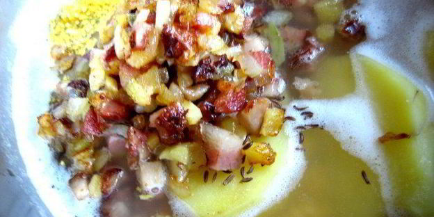 гороховый суп с копченостями и тыквой