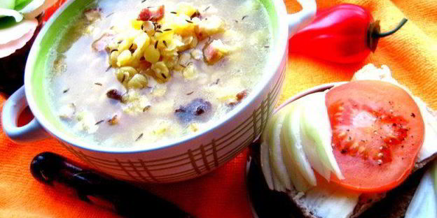 гороховый суп с копченостями и тыквой