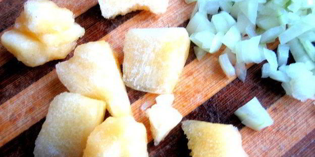 гороховый суп с копченостями и тыквой