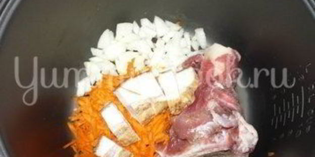 гороховый суп с копченостями из мультиварки