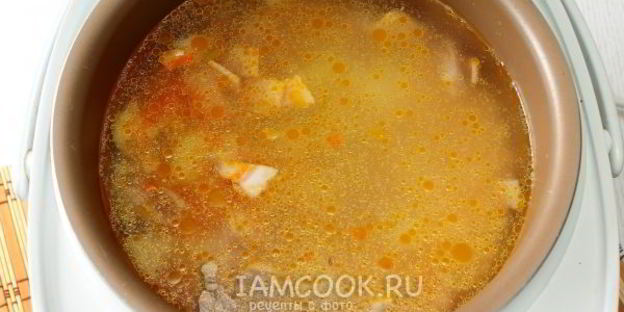 гороховый суп с копченостями в мультиварке