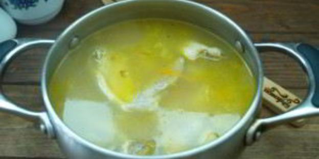 гороховый суп с куриными крыльями