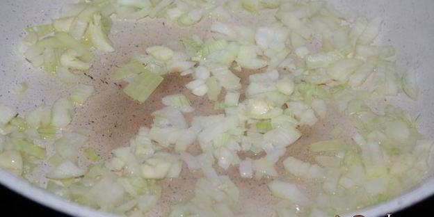 гороховый суп с сосисками и сладкой кукурузой