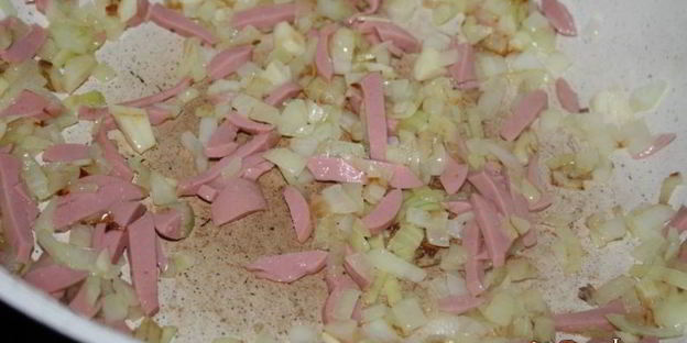 гороховый суп с сосисками и сладкой кукурузой