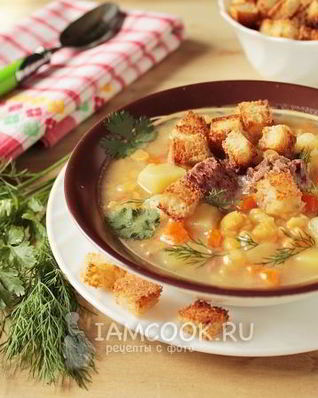 Гороховый суп с тушенкой в мультиварке