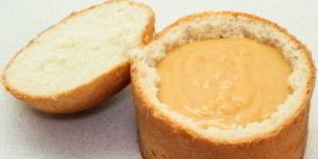 гороховый суп в хлебе