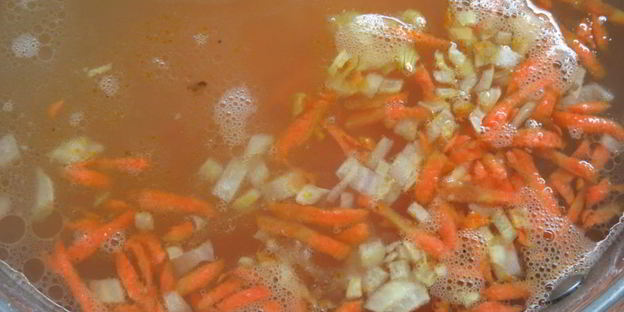 суп гороховый с копченостями и горчицей