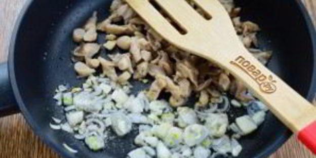 суп из шпината и бараньего гороха