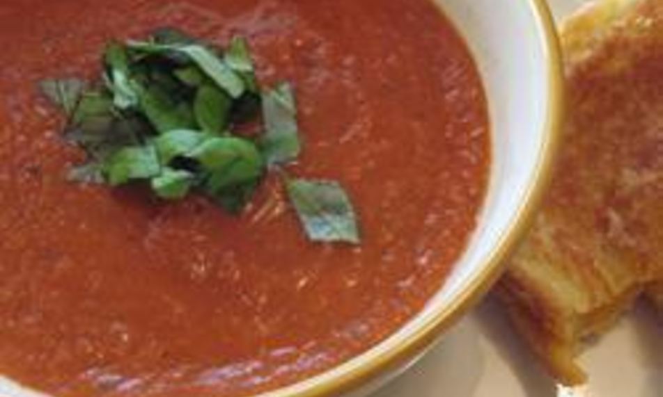 Рецепт горячего супа из запеченных помидоров