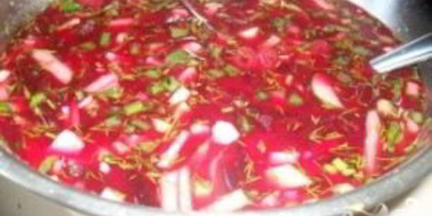 холодник из консервированной свеклы