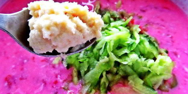 холодник на кефире с маринованной свеклой