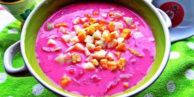 холодник на кефире с маринованной свеклой