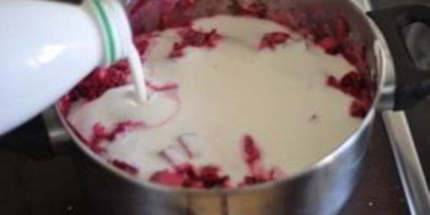 холодник со свеклой на кефире