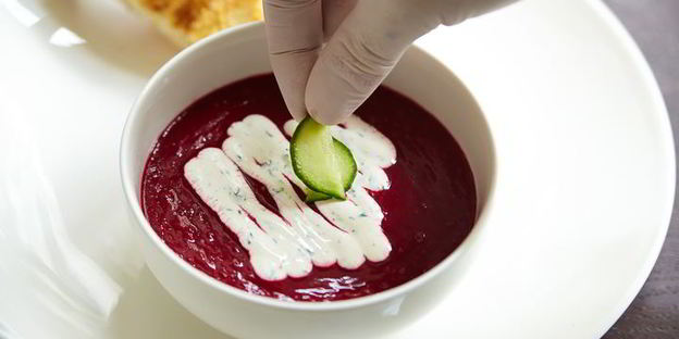 холодный крем-суп из свеклы