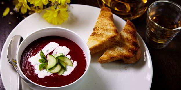 холодный крем-суп из свеклы