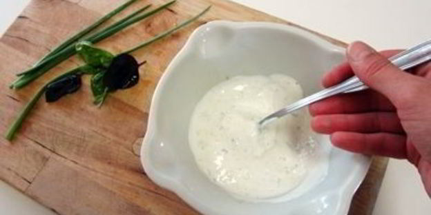 холодный крем-суп с морковью и йогуртом