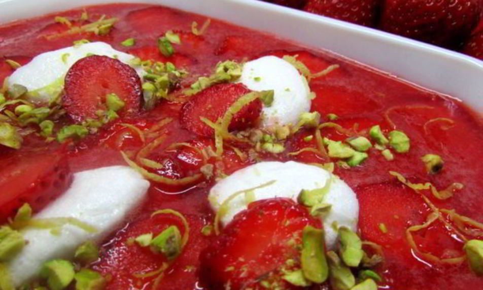 Рецепт клубнично-лимонного холодный суп с нежными клецками