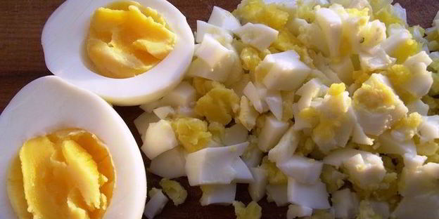 окрошка на кефире — легкий холодный суп