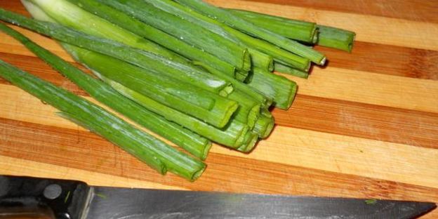 зеленый холодный суп на кефире таратор