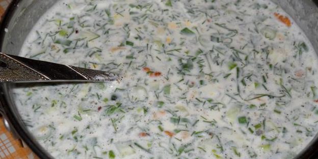 зеленый холодный суп на кефире таратор