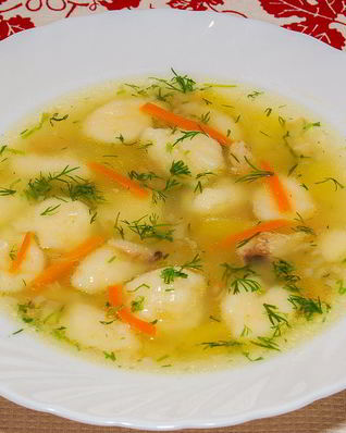 Куриный суп с клецками