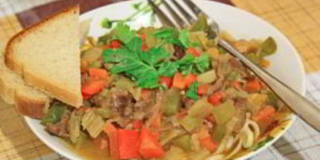 лагман с сельдереем