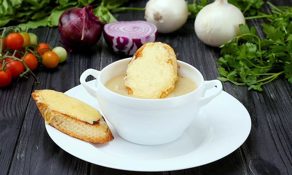 Рецепт лукового супа по-французски