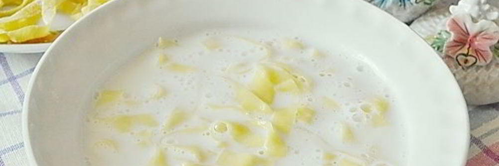 Молочный суп с лапшой