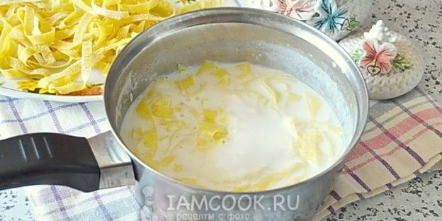 молочный суп с лапшой