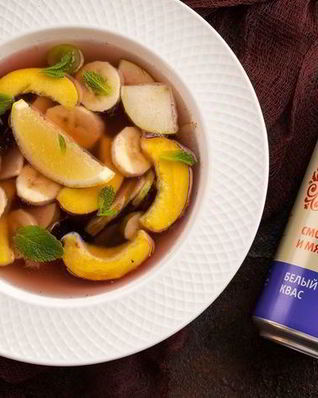 Десертная окрошка с нектаринами