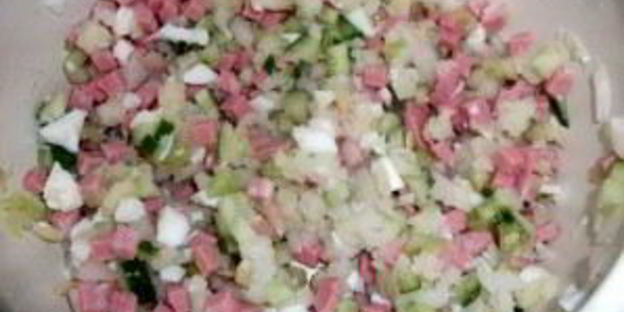 окрошка классическая с колбасой