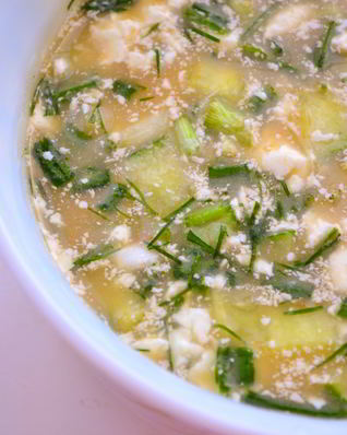 Окрошка на яблоках