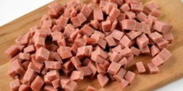 окрошка с колбасой на квасе