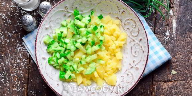 окрошка с колбасой на воде