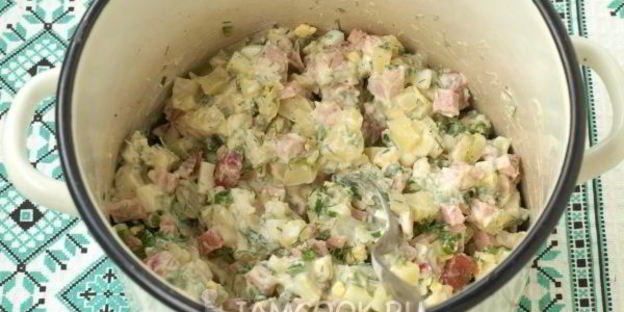 окрошка с помидорами на сыворотке