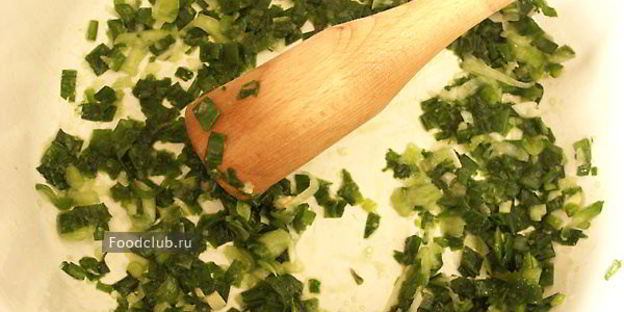 окрошка в ледяной вазе