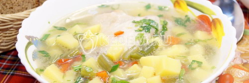 Куриный суп с овощами и фасолью